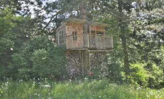 Traumgrundstück am Waldrand mit Baubewilligung für Villa, teilbar