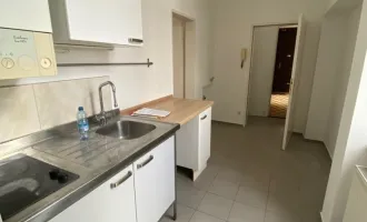 Praktisches Büro für 2 Kooperationspartner im vierten Stock! (ohne Lift)