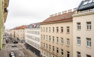 ++H7++ 2-Zimmer Altbau-Wohnung (renovierungsbedürftig), viel Potenzial!