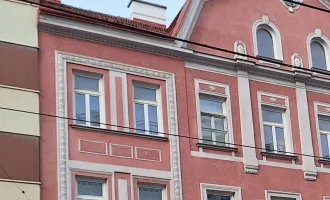 Anlegerwohnung in stilvollem Altbau mit rund 3,50% Rendite