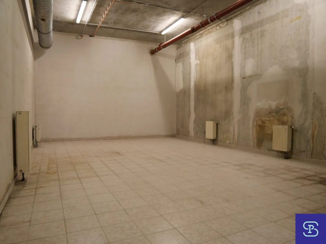 Ebenerdige 91m² Lagerfläche mit Hauszentralheizung Nähe Rautenweg - 1220 Wien - Bild 1
