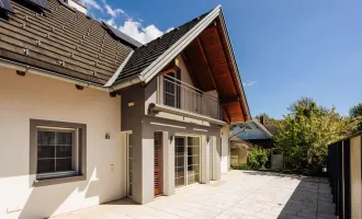 Entspannen, genießen, autark leben: Energieeffizientes Traumhaus mit Pool, PV-Anlage & Doppelgarage!