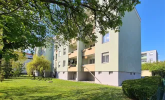 Nette 2-Zimmerwohnung mit Südloggia und Autoabstellplatz!
