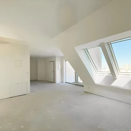 STADTBLICK im Sonnwendviertel - Erstbezug nach Dachausbau - 6. Liftstock - 3 Zimmer - ca. 68m² gew. NFL - Fußbodenheizung - Klima - zeitlose Ausstattung - ca. 8m² Balkon mit spektakulärem Stadtblick! - Bild 2