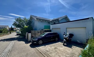 GROSSZÜGIGE VILLA IN BOCKFLIEß MIT 11 ZIMMER, POOL, DOPPELGARAGE UND WUNDERSCHÖNEM GARTEN