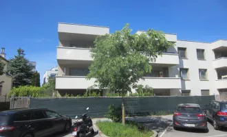 3 Zimmer Familienwohnung mit kleinen Garten und Garagenplatz !