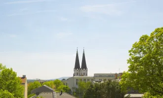 Baujahr 2024, Erstbezug - 3 Zimmer Neubau mit Balkon und Weitblick