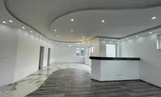 Bungalow, Hochmodernes Seehaus, 3 Zimmer, mit Garten und Terrasse, nur 4 Gehminuten vom Neufelder See entfernt