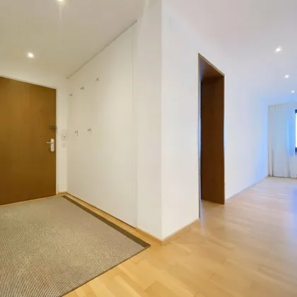 Städtisch & gemütlich: frisch renovierte 2-Zimmerwohnung mit TG in Feldkirch zu vermieten! - Bild 3
