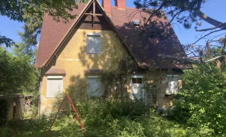 Vollsanierungsbedürftiges Einfamilienhaus in idyllischer Ruhelage