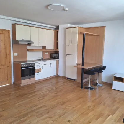 Mehrparteienhaus mit 4 Wohneinheiten und schönem Garten! - Bild 3