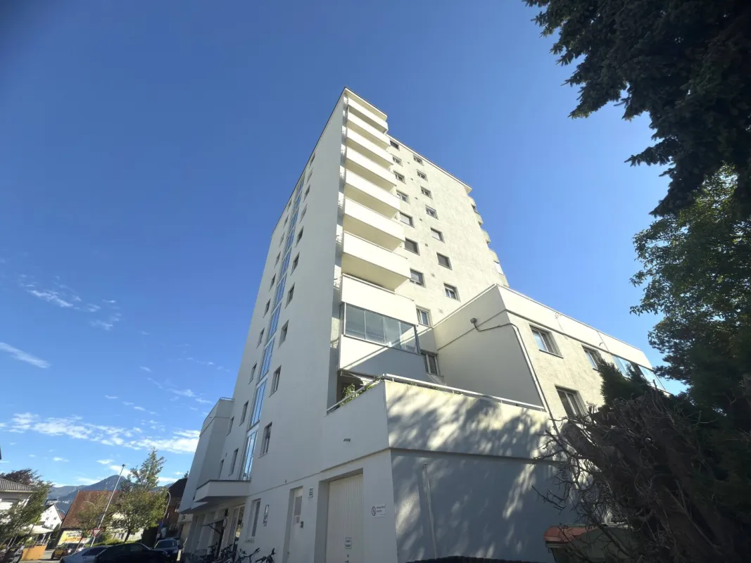Investitionsobjekt in Lustenau: Gepflegte 2,5-Zimmer-Wohnung mit Charme! - Bild 1