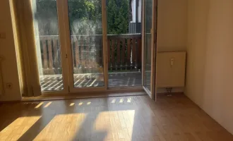 2 Zimmer mit Aussenfläche und Grünblick - in der Stadtmitte