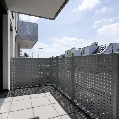 SCHÖNE 2-ZIMMER-WOHNUNG MIT SÜDBALKON IM ERSTBEZUG - Bild 3