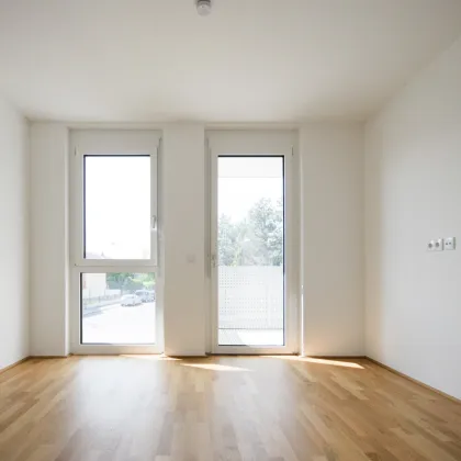 SCHÖNE 2-ZIMMER-WOHNUNG MIT SÜDBALKON IM ERSTBEZUG - Bild 2