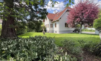 Schönes Einfamilienhaus mit einer Doppelgarage und Sonnengarten - Gaaden