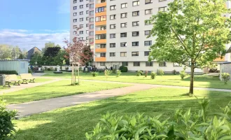Leben hoch über Wels - 4-Zimmer-Wohnung mit Loggia und schöner Aussicht!