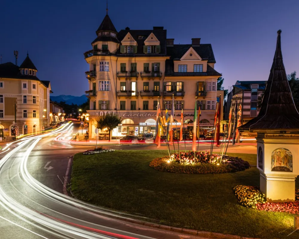 Herrschaftliches Hotel samt bewilligten Projekten mit Blick über den Wörthersee - Bild 1