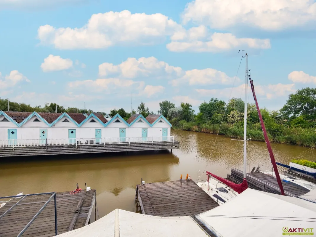 Stilvolles Bootshaus mit Anlegestelle direkt am Neusiedler See. - Feriendomizil und Vermietung möglich. - Bild 1
