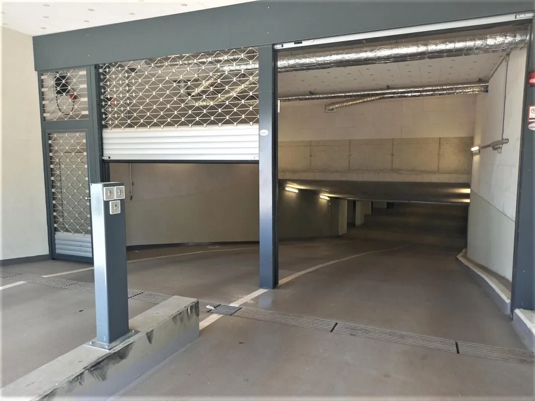 KFZ-Platz - 1230 Wien, Rösslergasse 9 - Bild 1