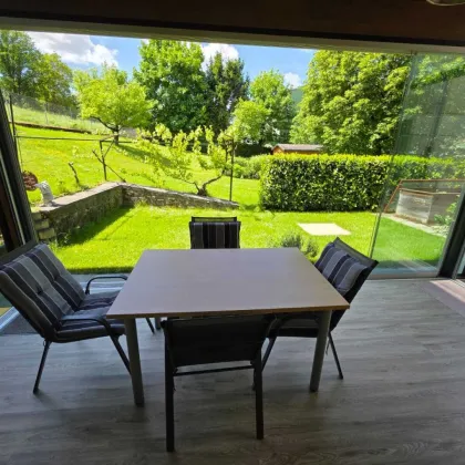 SONNE-RUHE-NATUR stilvolle 4ZI in Top Lage mit Terrasse, 114m² Garten, Sommergarten und Carport - Bild 2