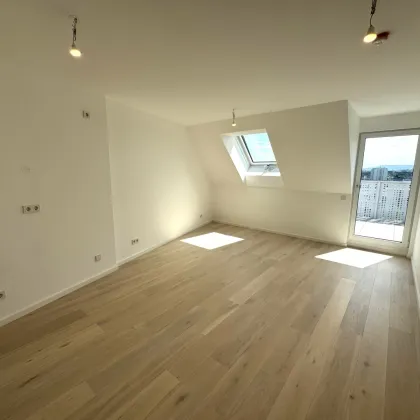 IDYLLE TRIFFT STADTLEBEN – FREIFLÄCHEN - LUFTWÄRMEPUMPE – KELLER – GARAGE – U-BAHN! - Bild 2