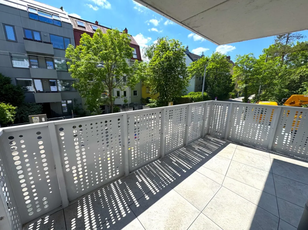 IDYLLE TRIFFT STADTLEBEN – FREIFLÄCHEN - LUFTWÄRMEPUMPE – KELLER – GARAGE – U-BAHN! - Bild 1