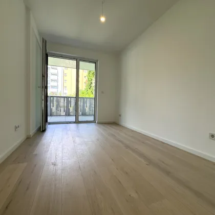 IDYLLE TRIFFT STADTLEBEN – FREIFLÄCHEN - LUFTWÄRMEPUMPE – KELLER – GARAGE – U-BAHN! - Bild 2