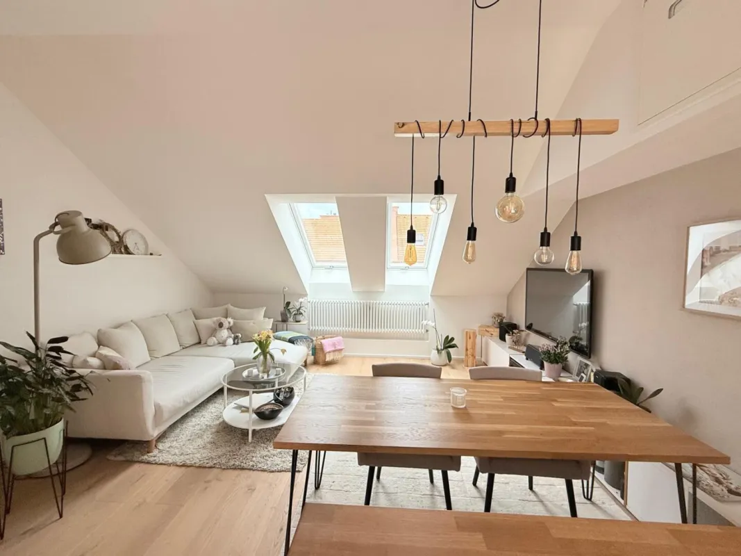 Traumhafte Dachgeschoßwohnung mit Terrasse in Graz – auch als WG möglich - Bild 1