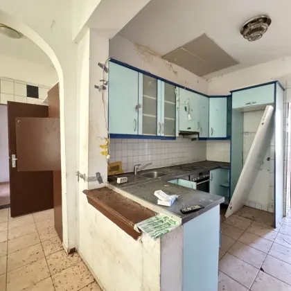 Stilvoller Altbau in Toplage mit Potenzial zur Sanierung - Bild 3