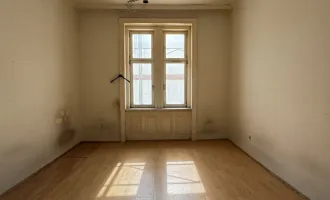 Charmante 2-Zimmer-Altbauwohnung mit Potenzial in zentraler Ruhelage