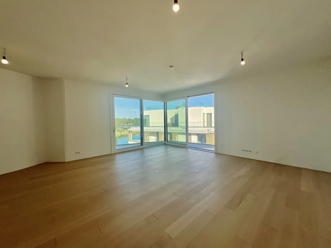 Exklusives Wohnen am Wasser: Ihr neues Zuhause am Kuchelauer Hafen - Bild 1