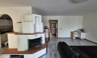 Zentrumsnahe 4 Zimmerwohnung mit Balkon und Tiefgarage