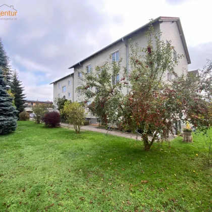 Dieses schöne Haus hat neue Eigentümer gefunden! Ankommen & Aufblühen! Stilvolles Wohnglück mit Loggia & Garage in Alkoven - Bild 2