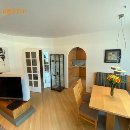 RESERVIERT ! Ankommen & Aufblühen! Stilvolles Wohnglück mit Loggia & Garage in Alkoven - Bild 2