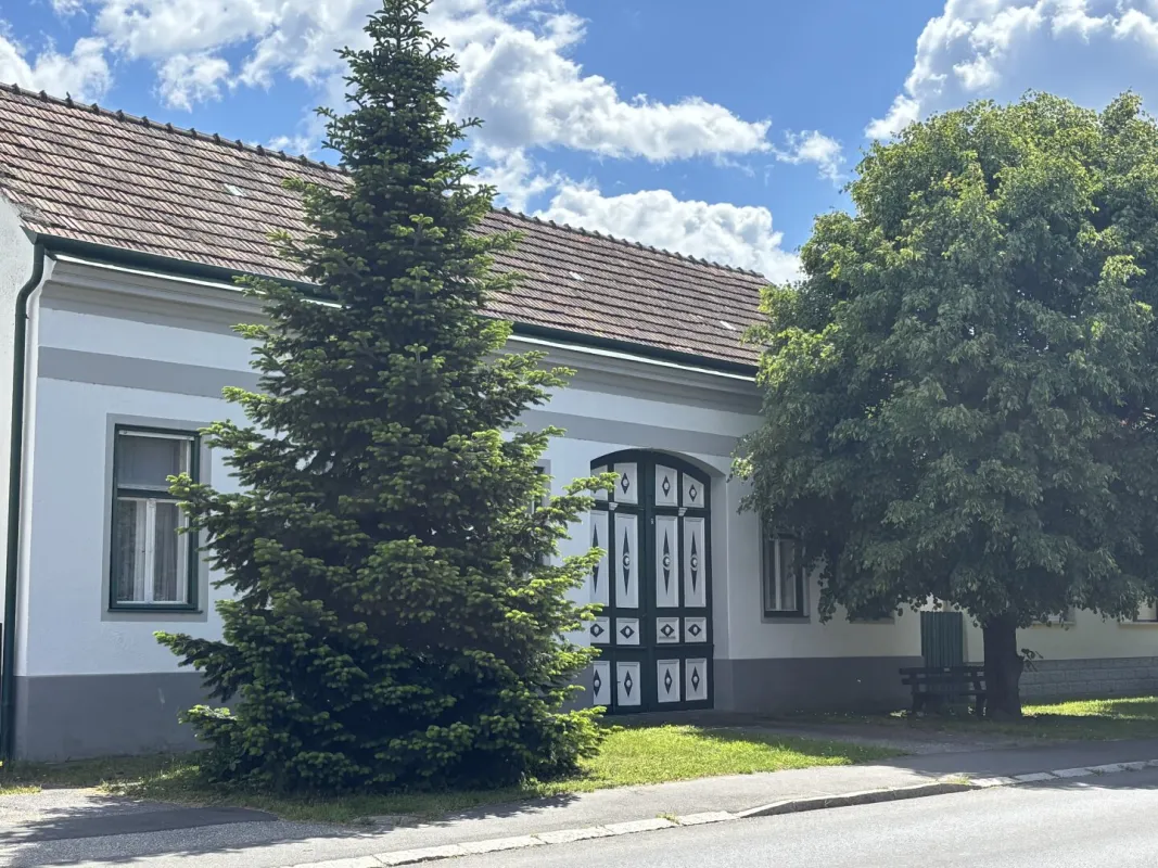 Stilvoller Streckhof mit Nebengebäude im idyllischen Südburgenland - Bild 1