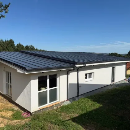 Sehr netter Bungalow, neuwertig - Bild 2