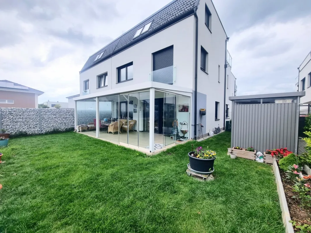 Exklusiver Wohngenuss nahe Wien – 6 Zimmer, 2 Bäder, Garten, Wintergarten, Terrasse & 2 Stellplätze - Bild 1