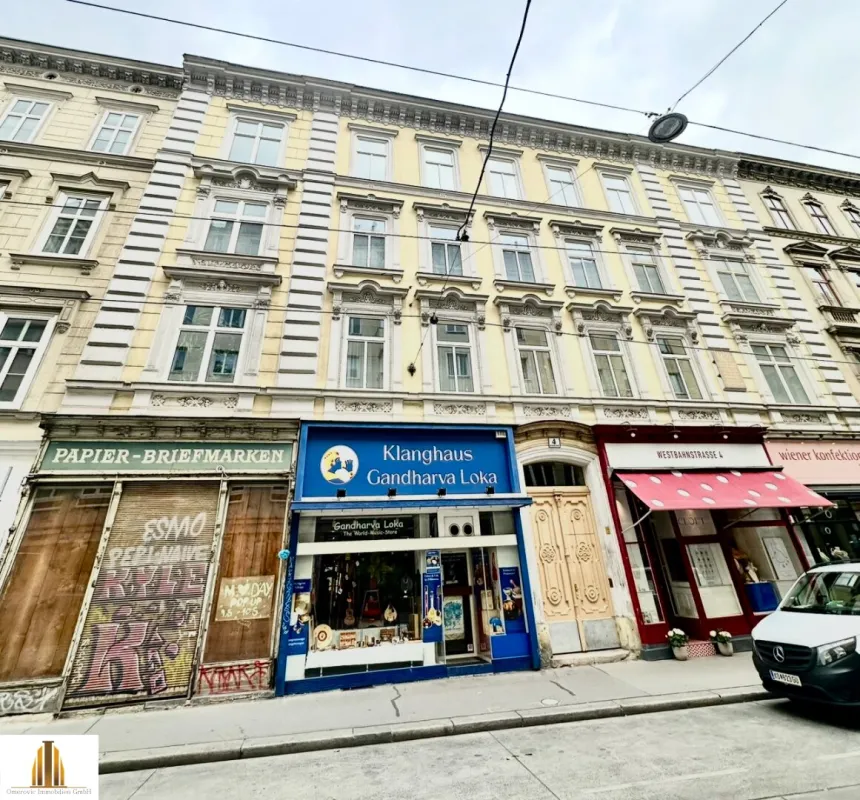 Sanierungsbedürftige Altbauwohnung im 2ten Stockwerk, direkt bei Neubaugasse unweit der Mariahilferstraße - Bild 1