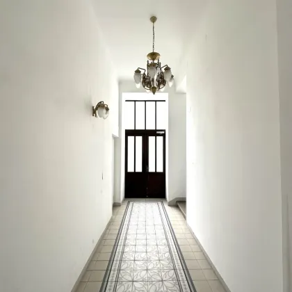 Gartenwohnung in Top-Lage, in einem sehr schönen gepflegten Altbau! - Bild 3