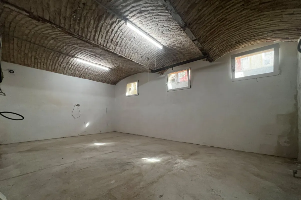 Lager, Depot, Archiv: Gewölbekeller mit Strom Nähe Hütteldorfer Straße und Meiselmarkt - Bild 1