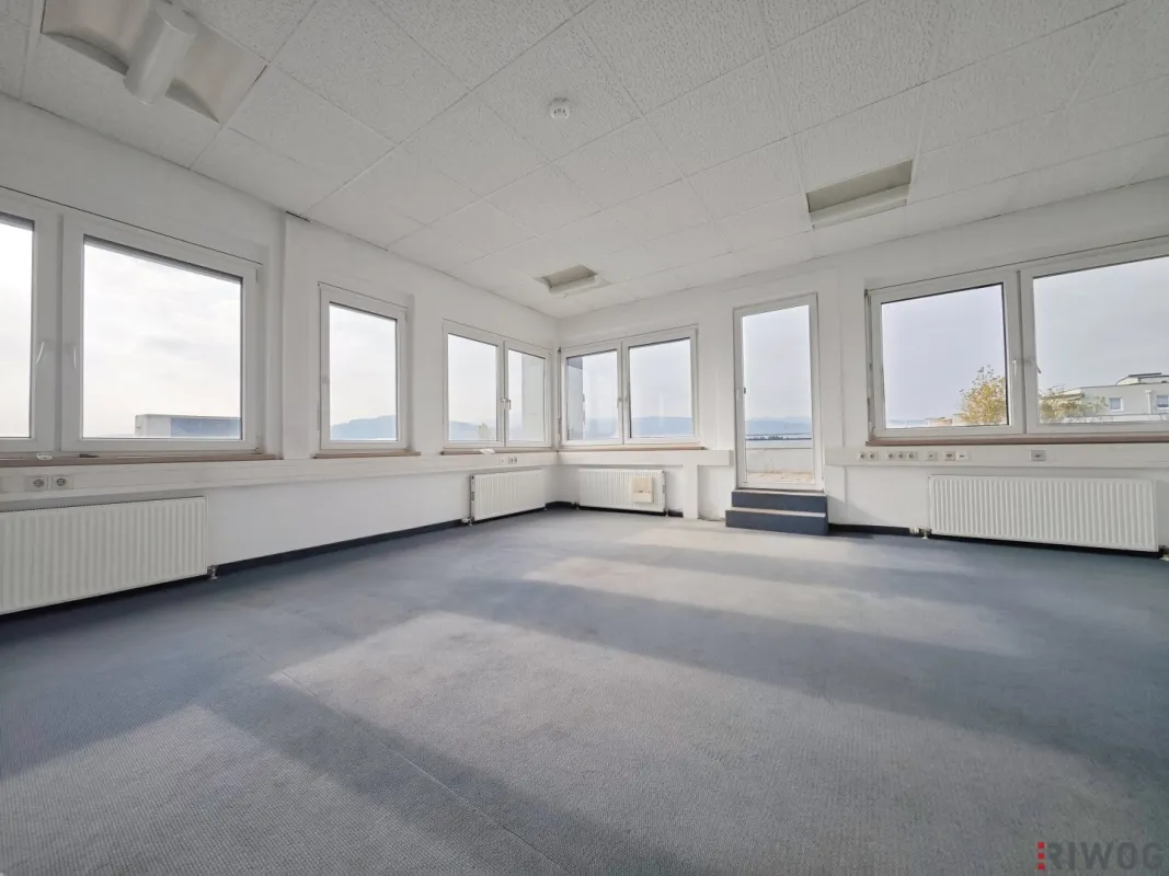 468m² Büro mit 111m² Terrasse zur alleinigen Nutzung | Klima | Parkplätze | Teilflächen möglich bzw. auf bis zu 668m² erweiterbar | optionales EG-Lager mit 47m² - Bild 1