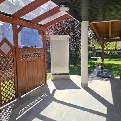 "Familienwohnen" Schönes, geräumiges 2-Familienhaus mit herrlichem Pool & großzügiger überdachter Terrasse - Bild 2