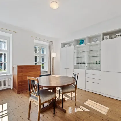 Gepflegtes Stadthaus in Toplage - 7 Zimmer, Garten mit Altbaumbestand und Terrassenflächen laden Sie ein! - Bild 2