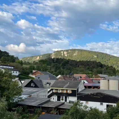 Charmante 2-Zimmer Wohnung in Dreistetten - Ihr neues Zuhause mit Blick auf die Hohe Wand! - Bild 2