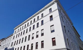 AUGARTEN-NÄHE, 71 m2 Dachgeschoß mit 9 m2 Terrasse, Wohnküche, 2 Zimmer, 2 Bäder, Parketten, Große Pfarrgasse