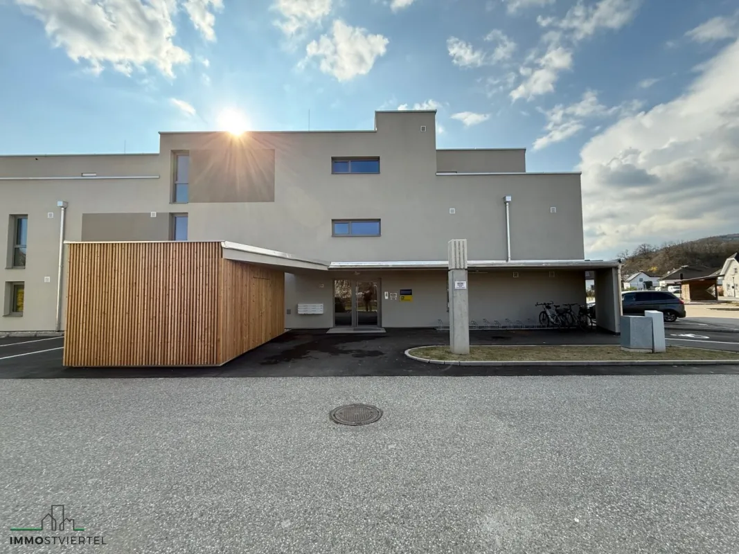 Moderne Erstbezug-Wohnung mit Balkon! - Bild 1