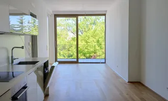 Wunderschöne 2 Zimmerwohnung mit großem Balkon im Zentrum