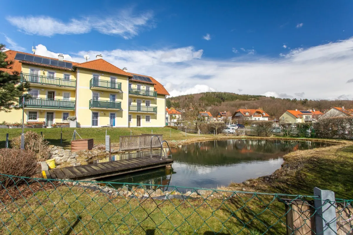 Der Hit für Familien - 4 Zimmerwohnung in Hofamt Priel mit hauseigenem Schwimmteich - PROVISIONSFREI - Bild 1