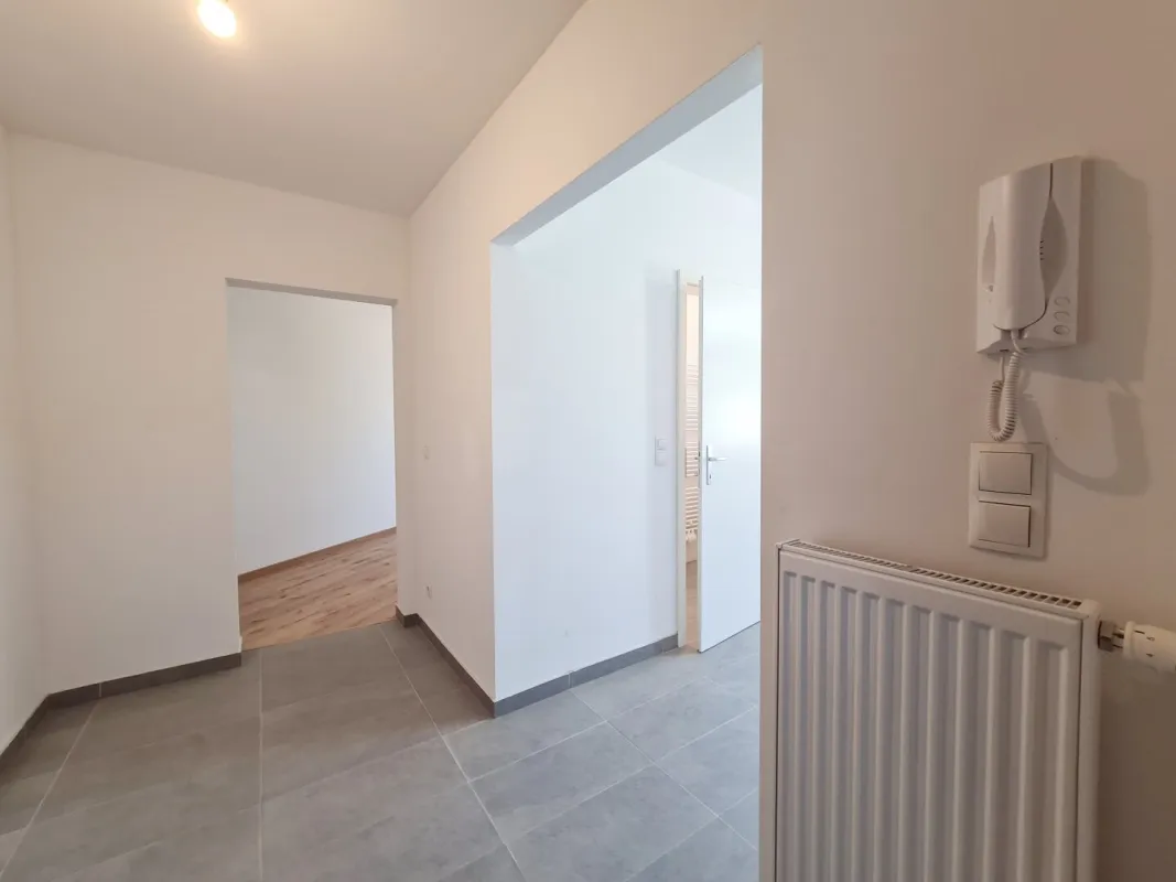 ERSTBEZUG + NEUBAU BJ 1982 +  DACHGESCHOSSWOHNUNG + bei U4 Station Unter St Veit - Bild 1